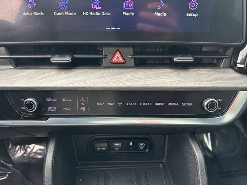 Used 2023 Kia Sportage X-Line w/ X-Line Premium Package image 19