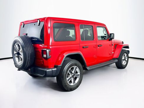Used 2020 Jeep Wrangler Unlimited Sahara AWD/4WD image 9