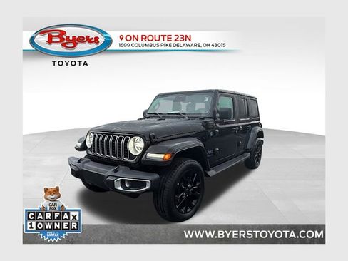 Used 2025 Jeep Wrangler Unlimited Sahara image 1