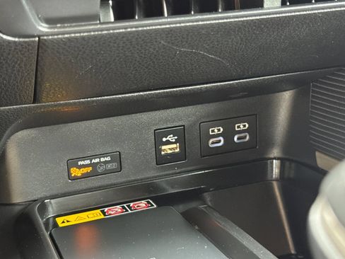 Certified 2025 Toyota Camry SE FWD image 31