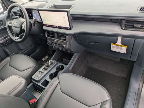 New 2026 Ford Maverick Lariat w/ Black Appearance Package image 21