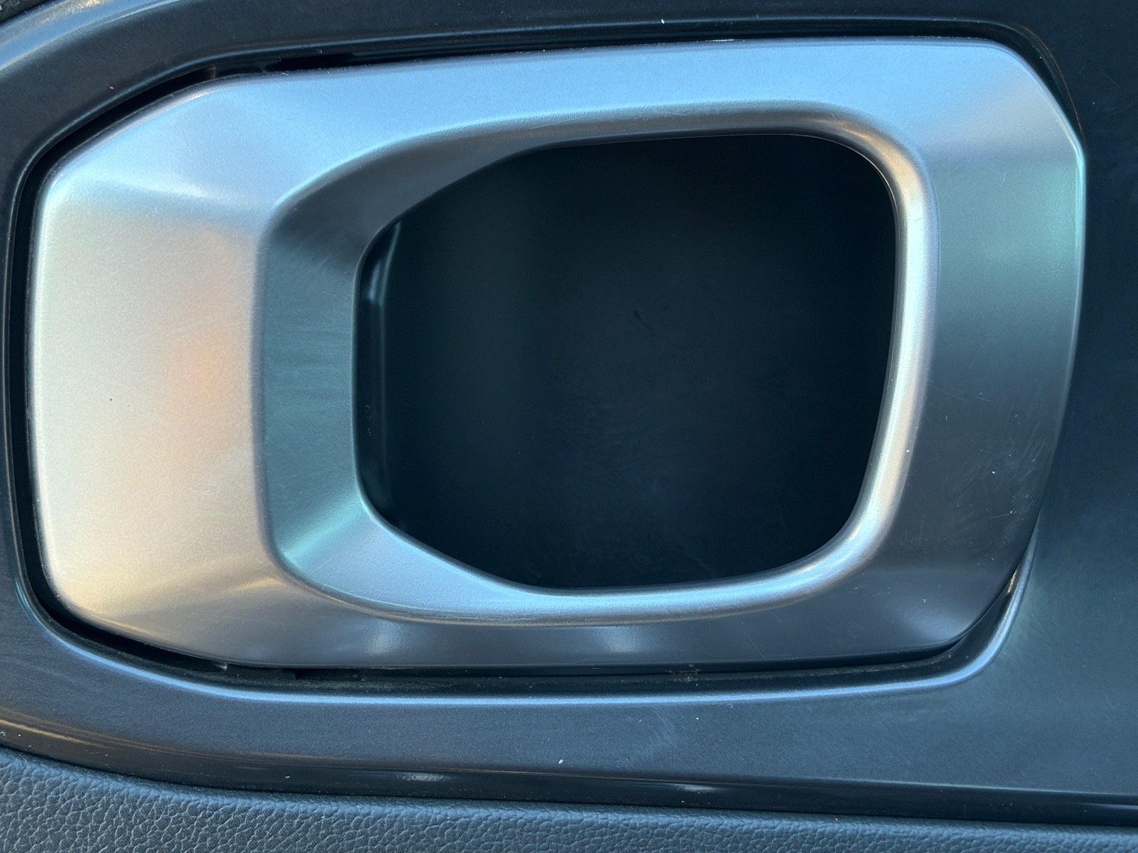 Certified 2025 Kia Sorento LX FWD image 19