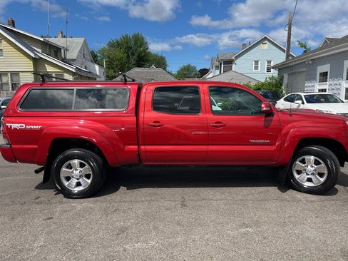 Used 2015 Toyota Tacoma 4x4 Double Cab w/ TRD Sport Package image 4
