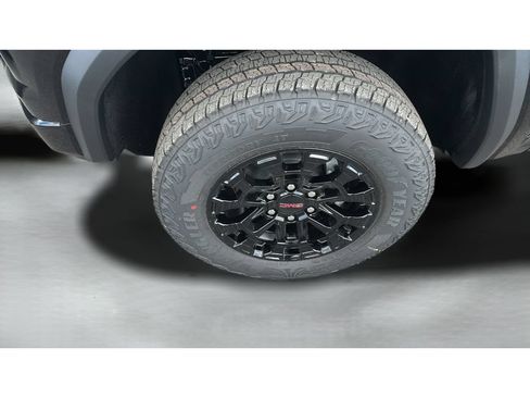 New 2026 GMC Canyon Elevation w/ Convenience Package AWD/4WD image 19