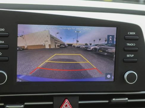 Certified 2023 Hyundai Elantra SEL image 33