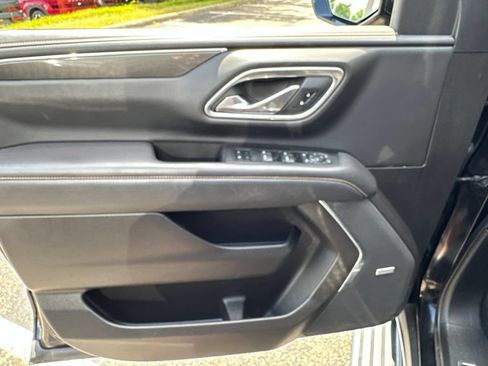 Used 2021 GMC Yukon XL AT4 w/ AT4 Premium Plus Package AWD/4WD image 47