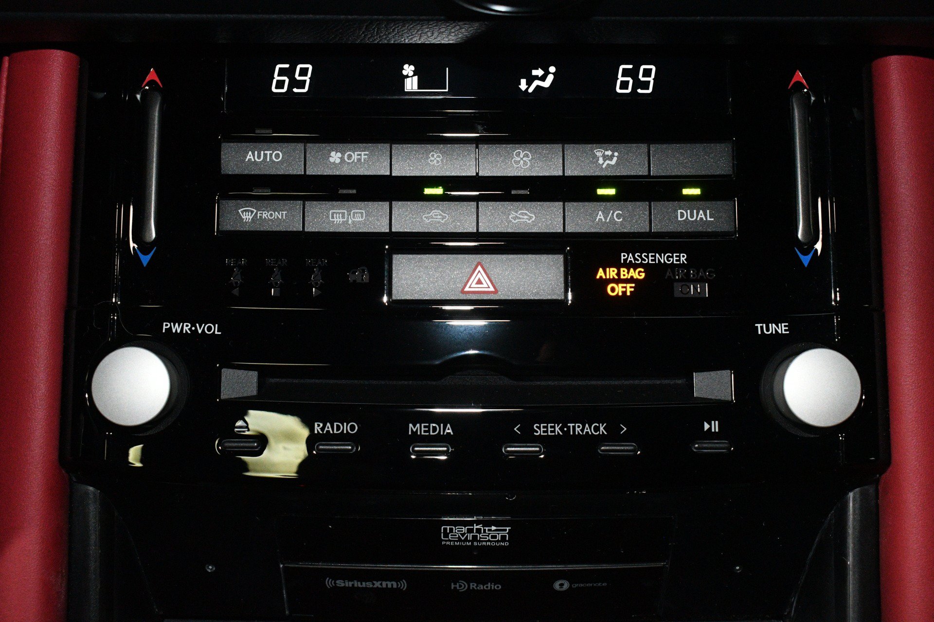 Used 2025 Lexus IS 350 F Sport RWD image 34