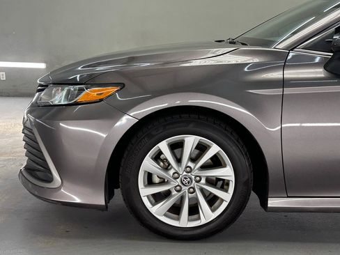 Used 2024 Toyota Camry LE FWD image 5