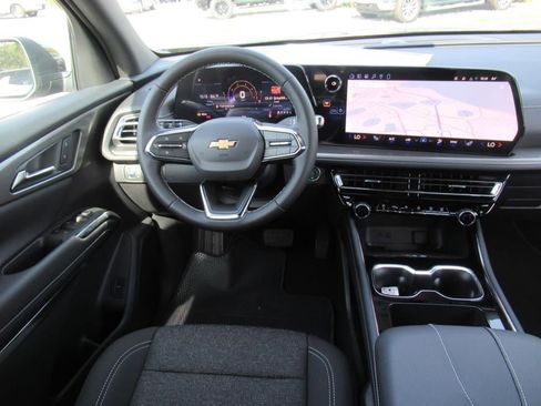 New 2026 Chevrolet Traverse LT image 12