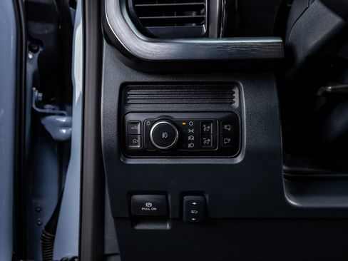 Used 2025 Ford F250 Lariat w/ Lariat Ultimate Package image 21