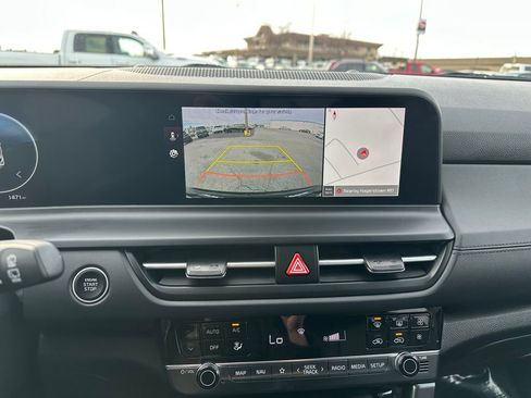 Used 2024 Kia Seltos SX image 18