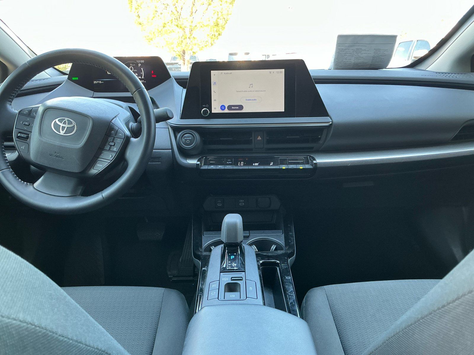 Certified 2025 Toyota Prius LE FWD image 20