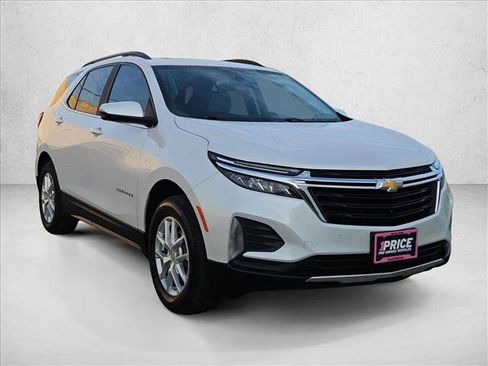 Used 2022 Chevrolet Equinox LT image 3