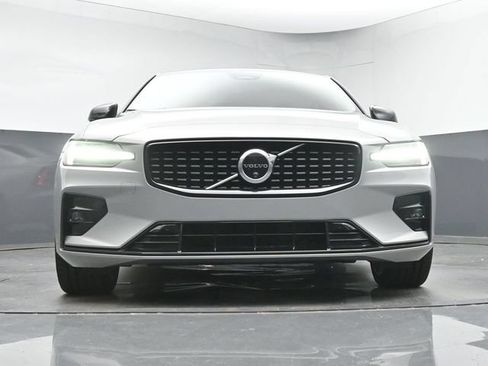 Used 2024 Volvo S60 B5 Plus AWD/4WD image 34