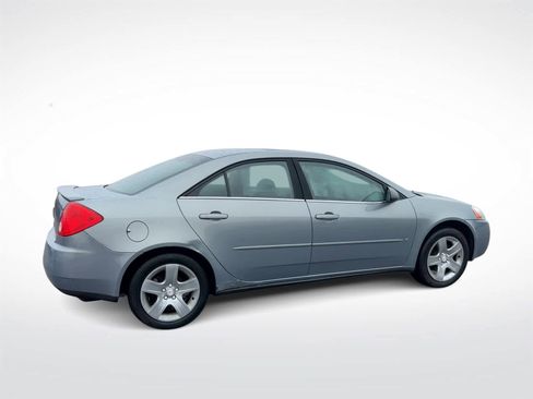 Used 2009 Pontiac G6 Sedan w/ Sun And Sound Package image 9