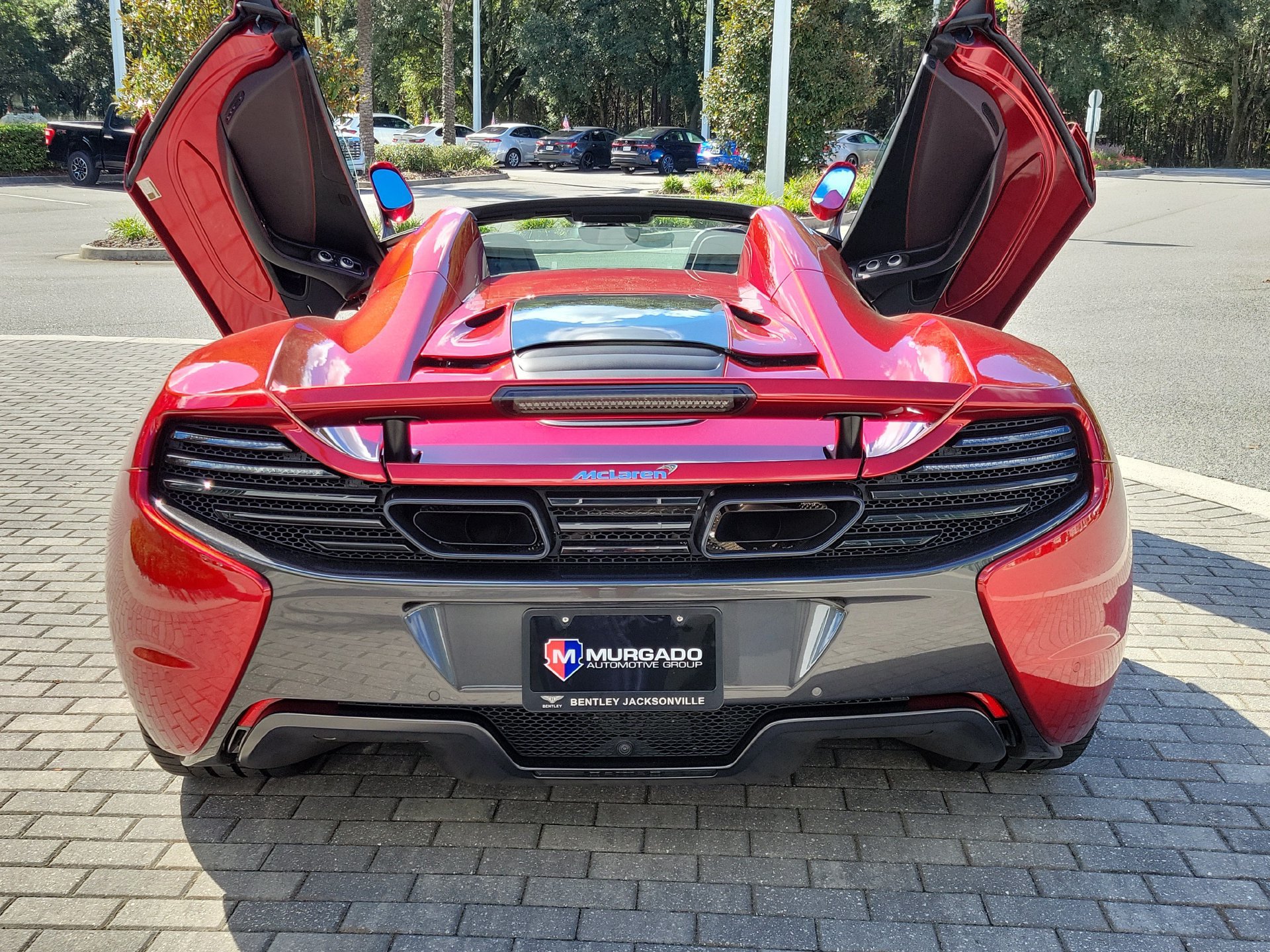 Used 2015 McLaren 650S Spider RWD image 14