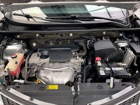 Used 2015 Toyota RAV4 LE AWD/4WD image 28
