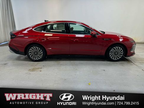 New 2025 Hyundai Sonata Limited image 7