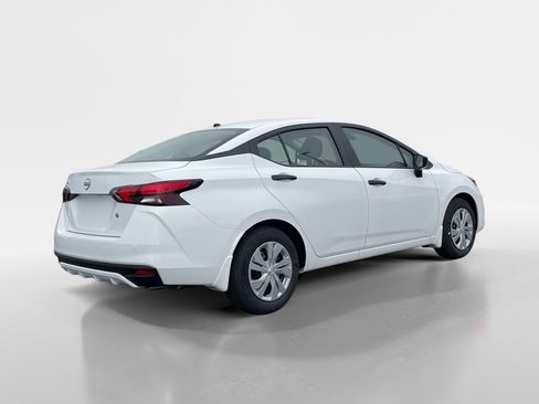 Used 2024 Nissan Versa S w/ Trunk Package image 7