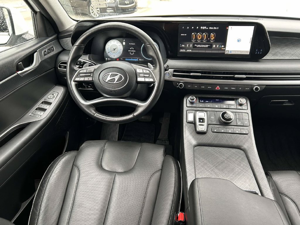 Used 2023 Hyundai Palisade Limited w/ Cargo Package FWD image 12