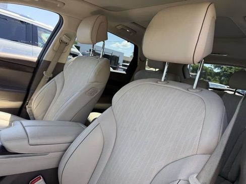 Used 2022 Genesis GV80 2.5T w/ Advanced Package 02 AWD/4WD image 10