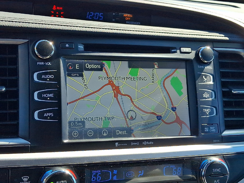 Used 2017 Toyota Highlander XLE AWD/4WD image 17