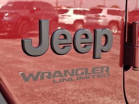Used 2021 Jeep Wrangler Unlimited Sport AWD/4WD image 31