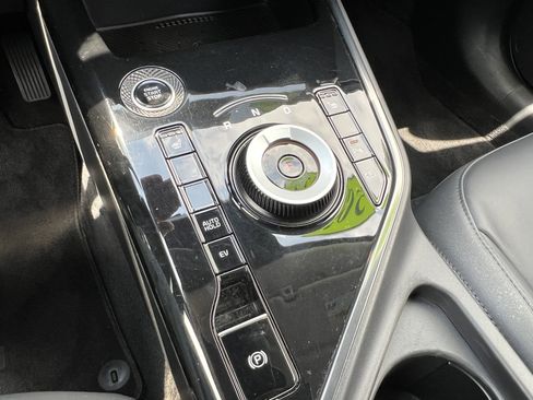 Certified 2023 Kia Niro EX FWD image 29
