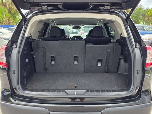 Certified 2023 Subaru Ascent Limited AWD/4WD image 9