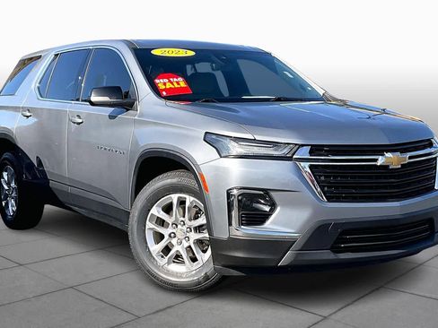 Certified 2023 Chevrolet Traverse LS image 2