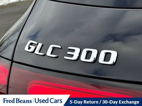 Used 2023 Mercedes-Benz GLC 300 4MATIC image 34