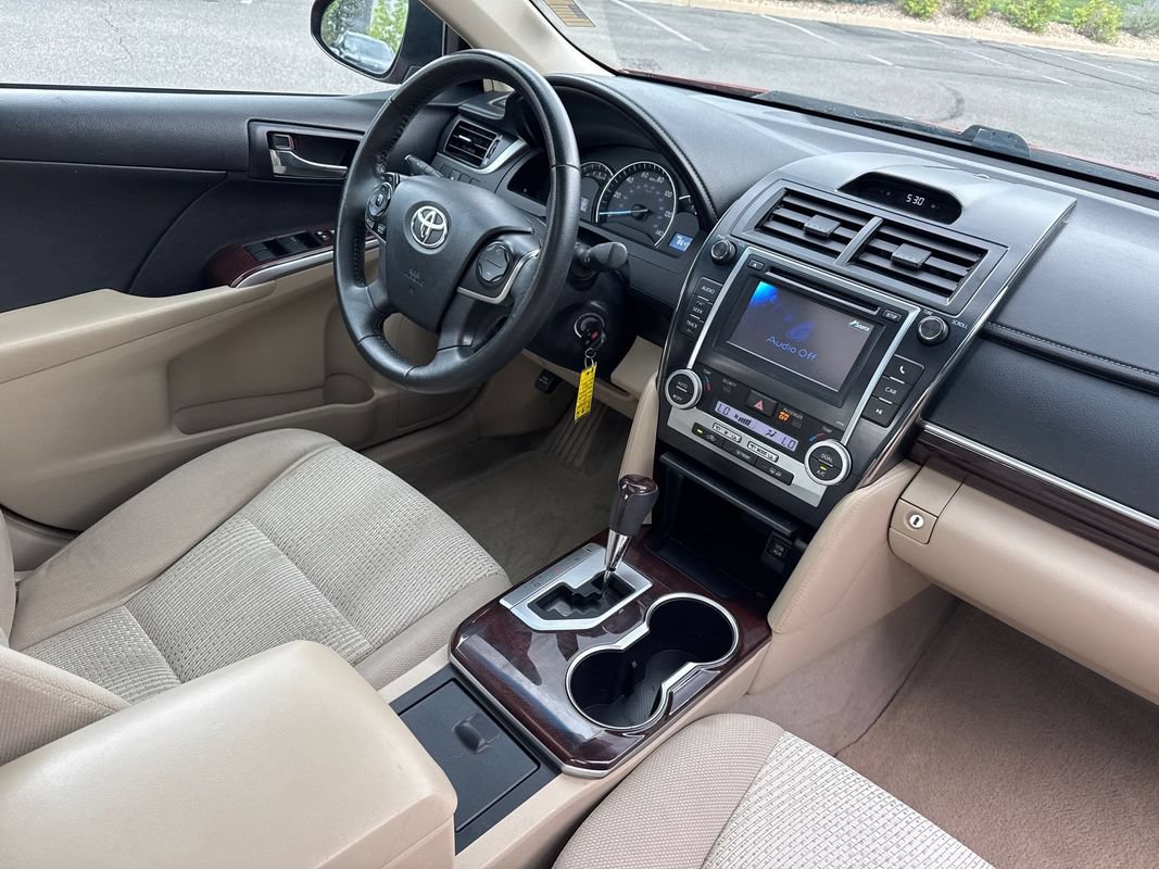 Used 2013 Toyota Camry XLE FWD image 18
