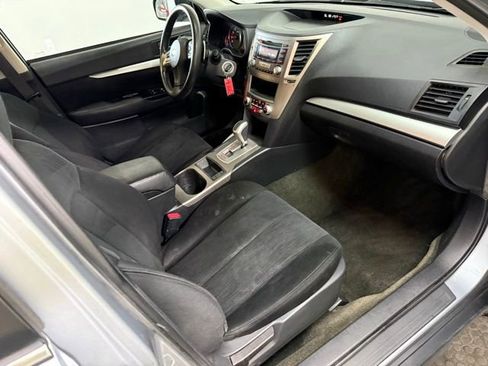 Used 2014 Subaru Outback 2.5i image 35