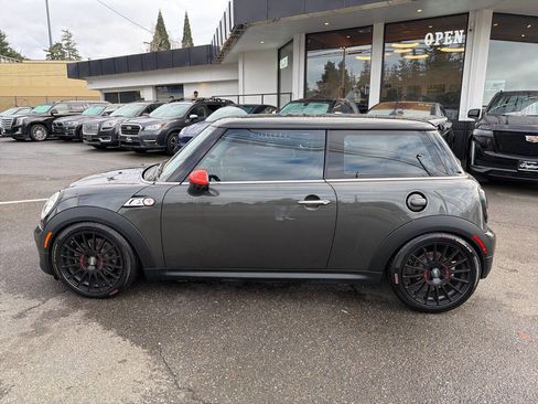 Used 2011 MINI Cooper S image 2
