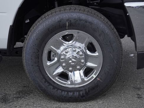 New 2026 RAM 2500 Tradesman AWD/4WD image 10