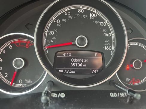 Used 2019 Volkswagen Beetle 2.0T S FWD image 9