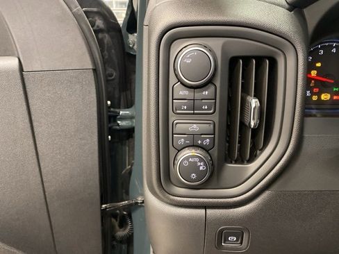 Used 2025 Chevrolet Silverado 1500 Custom Trail Boss image 15