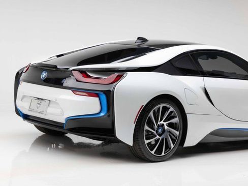 Used 2016 BMW i8 image 37