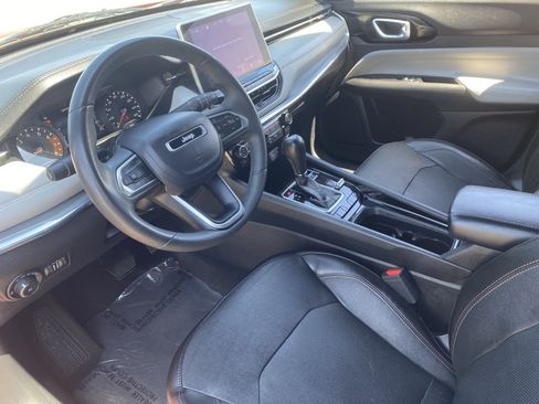 Used 2023 Jeep Compass Limited AWD/4WD image 17