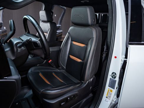 Used 2024 GMC Sierra 2500 AT4 w/ AT4 Preferred Package image 29