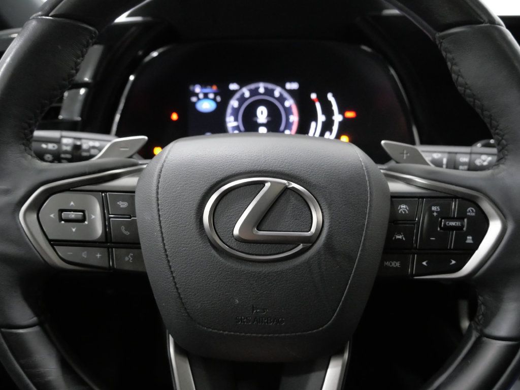 Used 2023 Lexus RX 350 Premium w/ Accessory Package AWD/4WD image 17