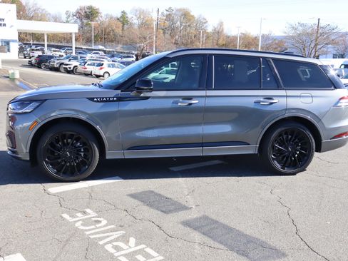 Used 2025 Lincoln Aviator Reserve w/ Equipment Group 201A image 7