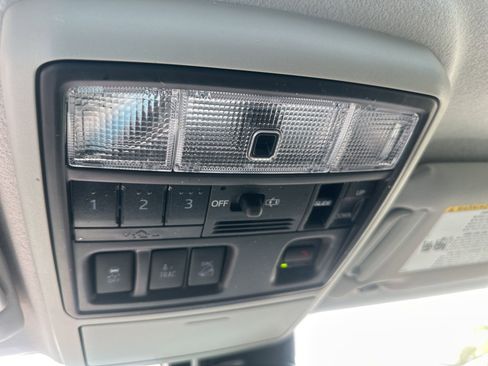 Used 2021 Toyota 4Runner Limited image 36