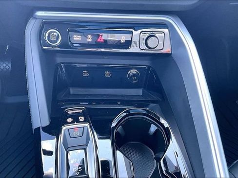 Used 2025 Audi Q5 Premium w/ Convenience Package AWD/4WD image 16