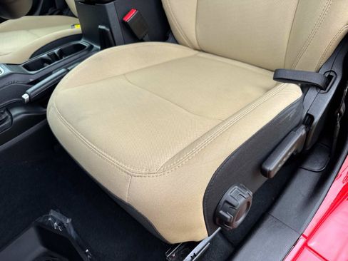 Used 2023 Jeep Gladiator Sport AWD/4WD image 19
