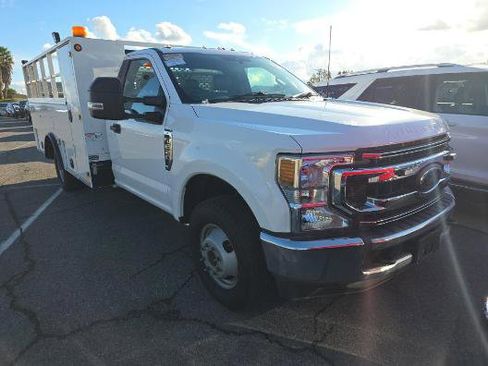 Used 2022 Ford F350 XL w/ Power Equipment Group image 1