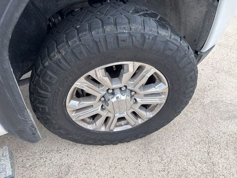 Used 2023 GMC Sierra 2500 Denali w/ Denali Ultimate Package image 15