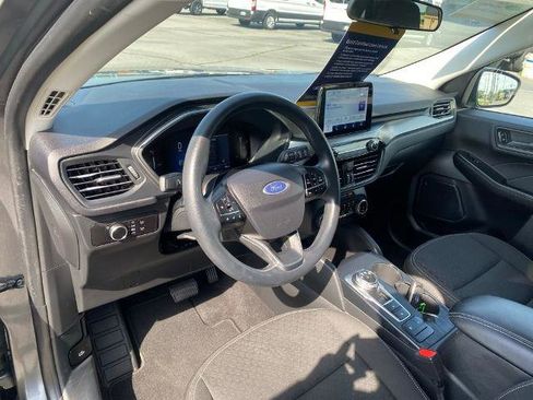 Certified 2025 Ford Escape Active FWD image 12