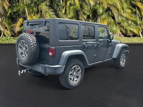 Used 2016 Jeep Wrangler Unlimited Rubicon w/ Connectivity Group AWD/4WD image 4