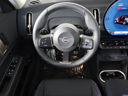 Used 2025 MINI Cooper Countryman S image 12